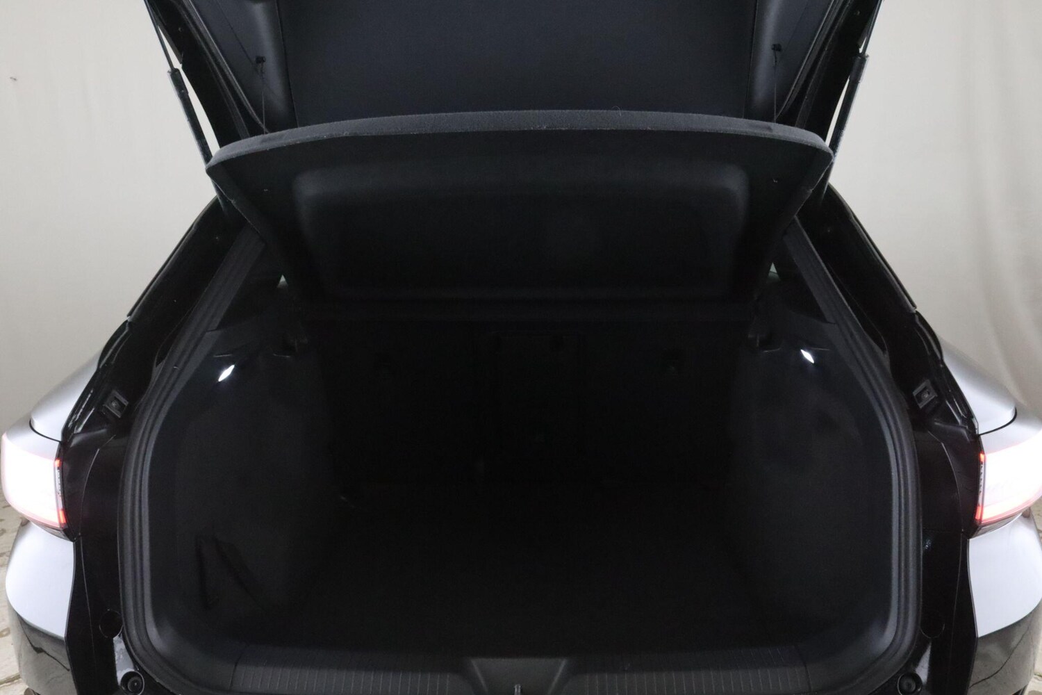 Used Volkswagen ID.4 2022 for sale - 76913687: Photo 13