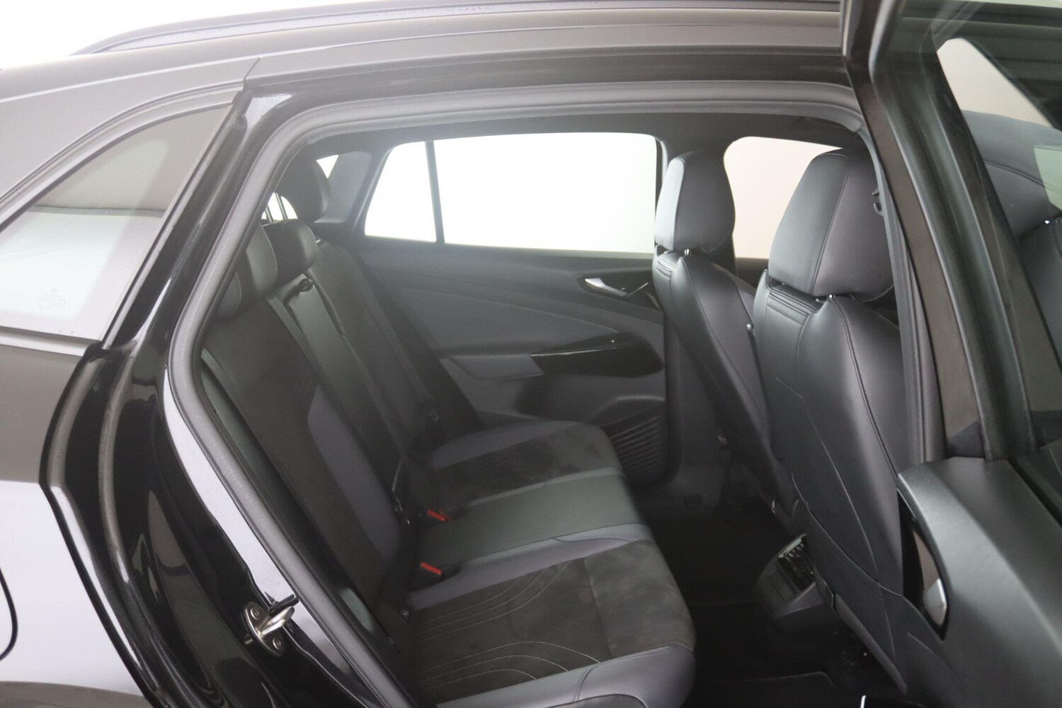 Used Volkswagen ID.4 2022 for sale - 76913687: Photo 14