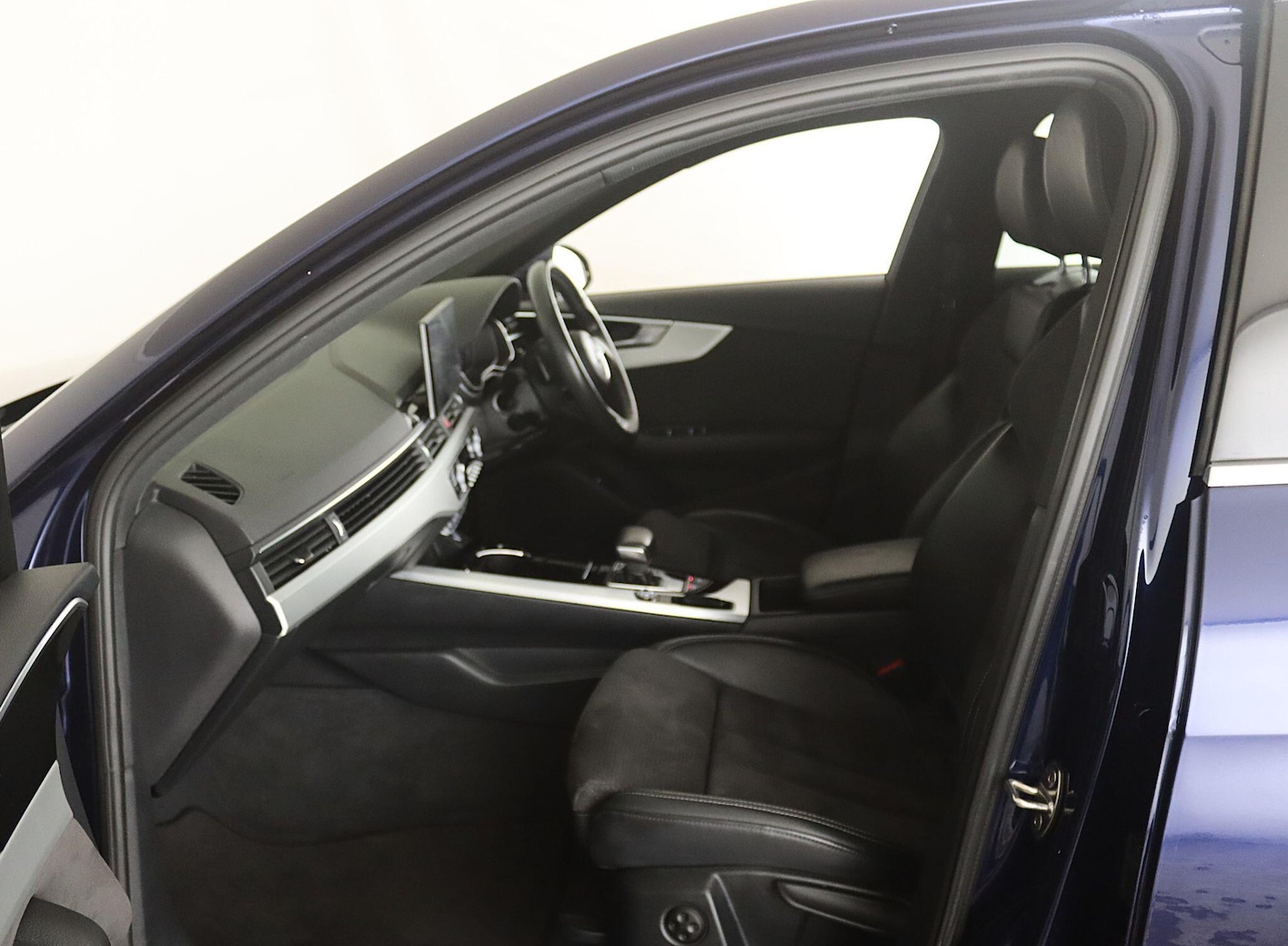 Used Audi A4 2020 for sale - 77723378: Photo 11