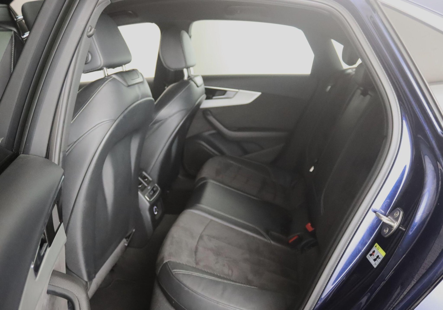 Used Audi A4 2020 for sale - 77723378: Photo 12