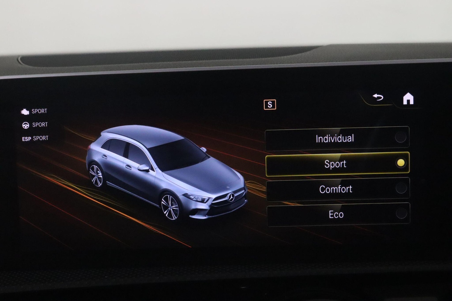 Used Mercedes-Benz A-Class 2020 for sale - 76269635: Photo 40