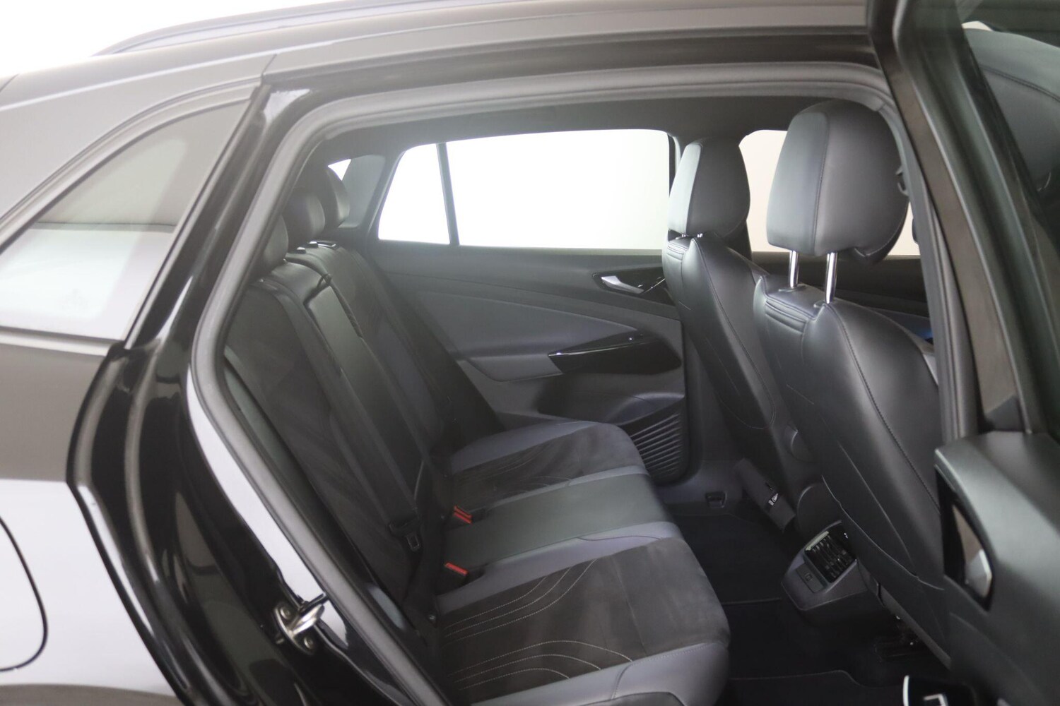 Used Volkswagen ID.4 2022 for sale - 76912983: Photo 15