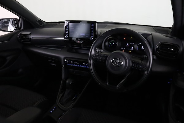 Used Toyota Yaris 2021 for sale - 76159207: Photo 15