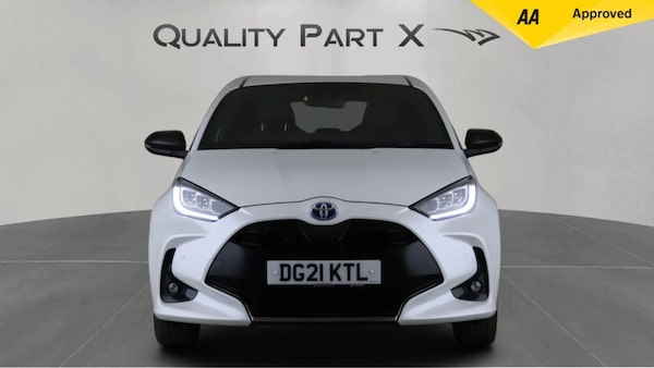 Used Toyota Yaris 2021 for sale - 76159207: Photo 2