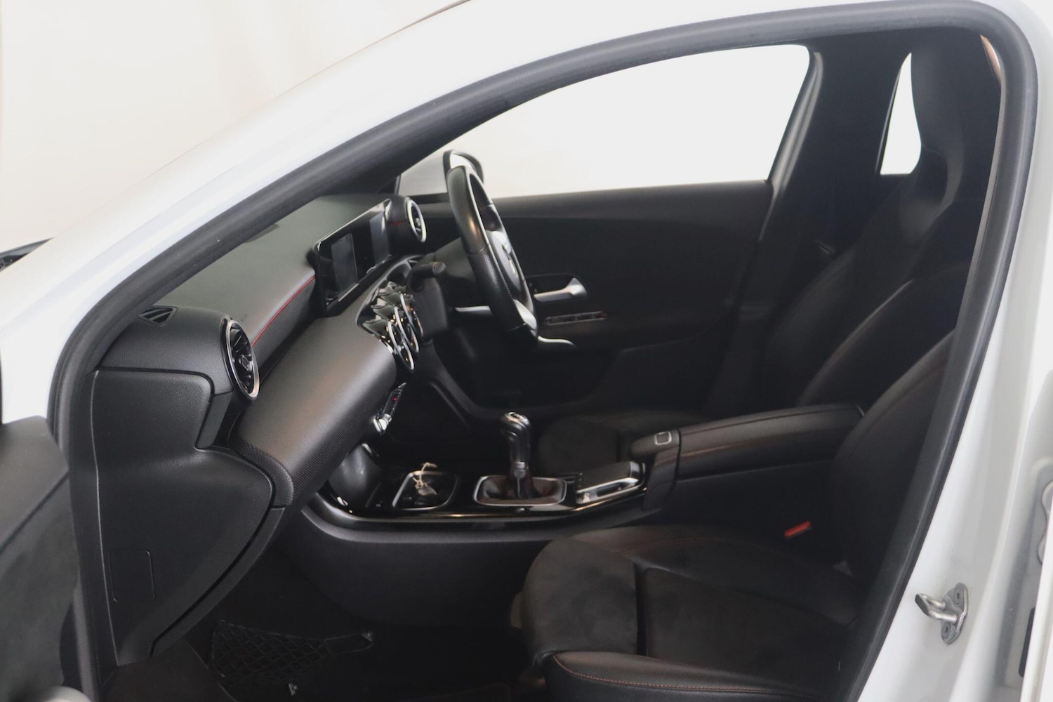 Used Mercedes-Benz A-Class 2020 for sale - 76295205: Photo 11
