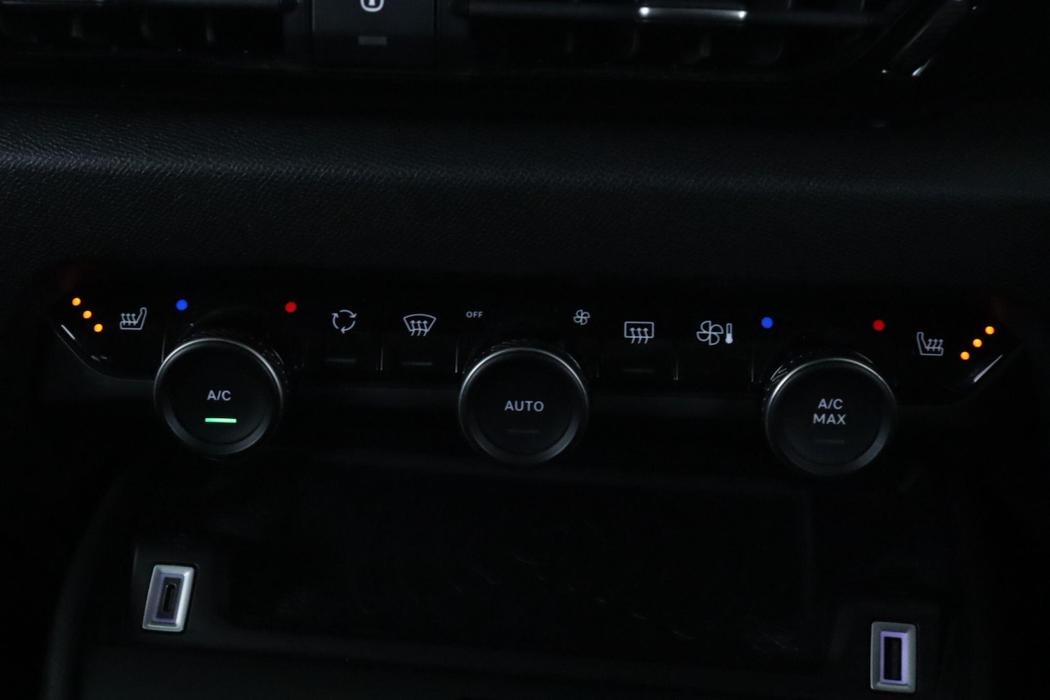 Used Citroen e-C4 2021 for sale - 77646772: Photo 21