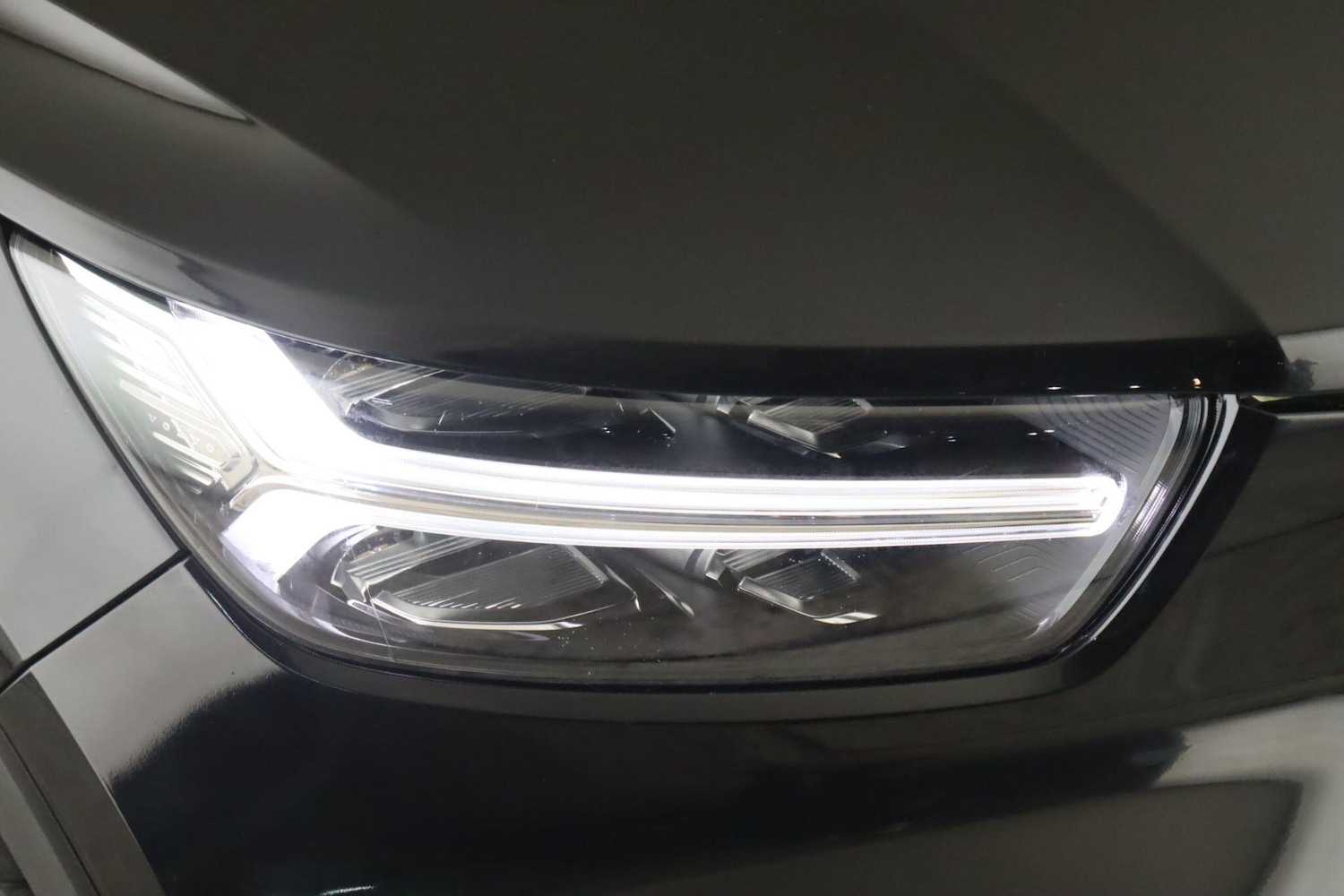 Used Volvo XC40 2020 for sale - 76360669: Photo 9