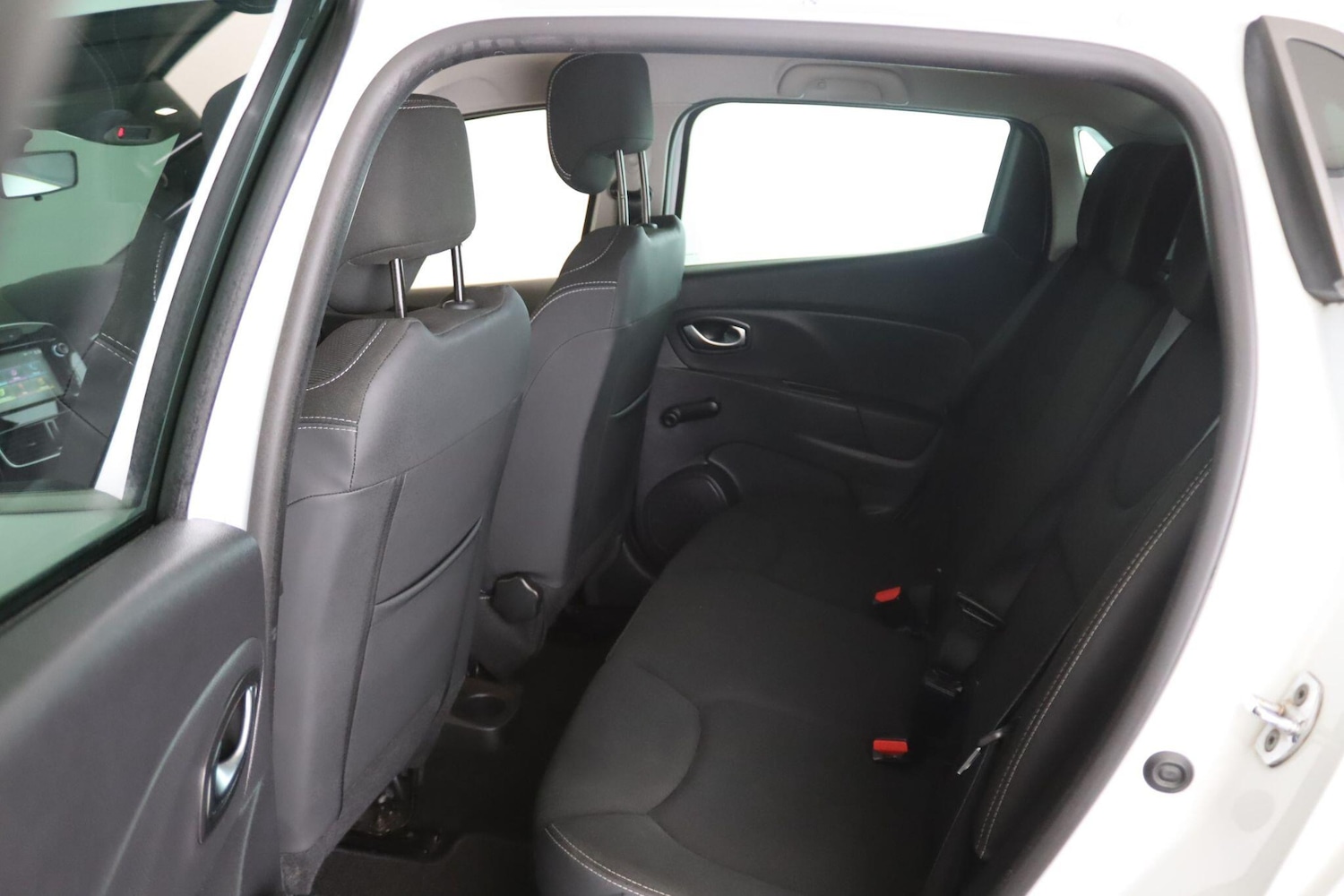 Used Renault Clio 2019 for sale - 75928232: Photo 12