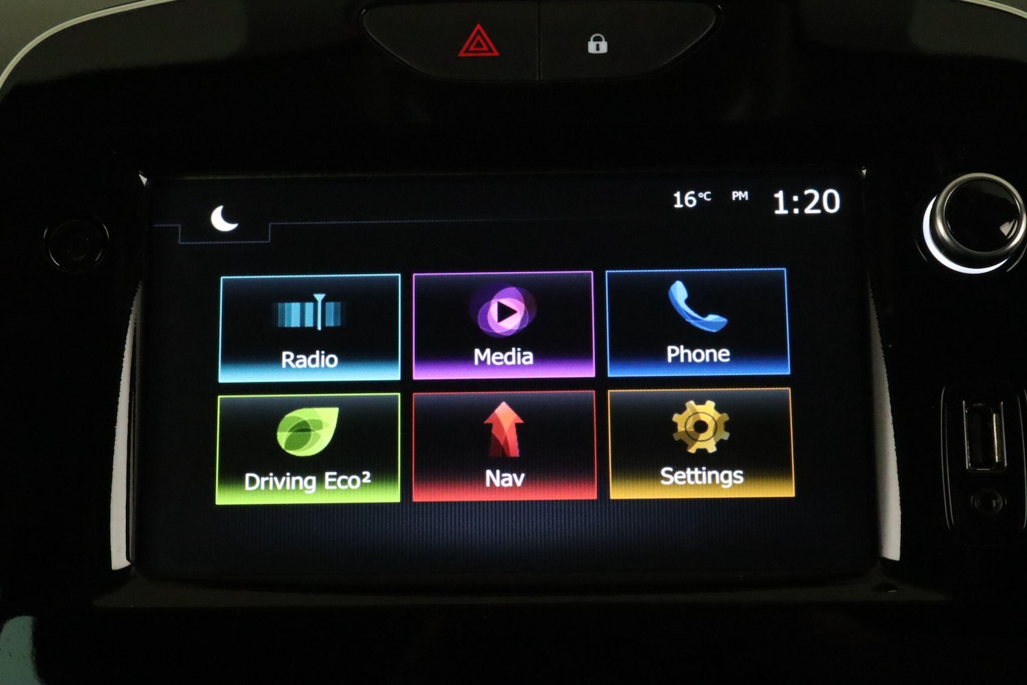 Used Renault Clio 2019 for sale - 75928232: Photo 24