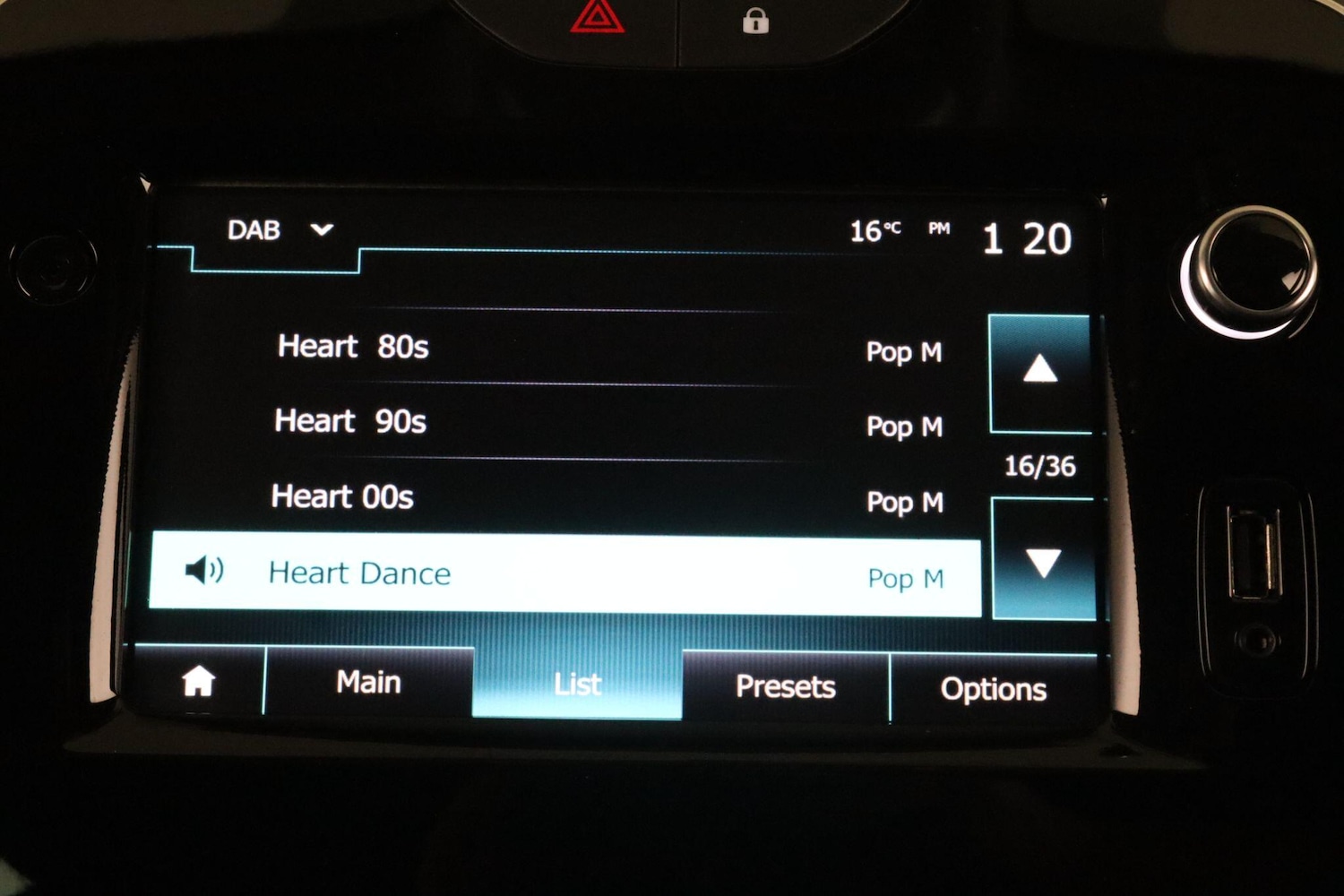 Used Renault Clio 2019 for sale - 75928232: Photo 25