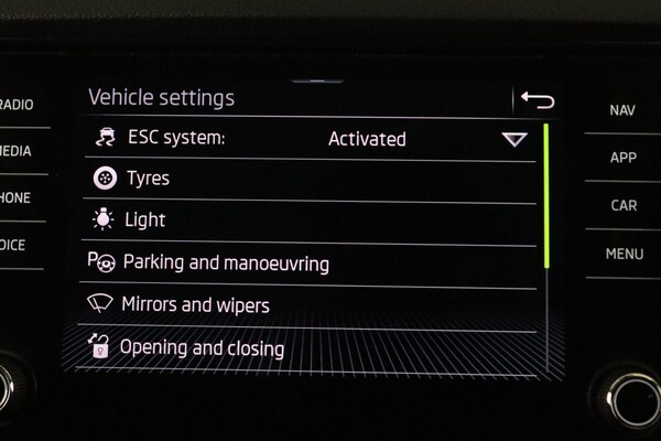 Used Skoda Karoq 2020 for sale - 74069526: Photo 32
