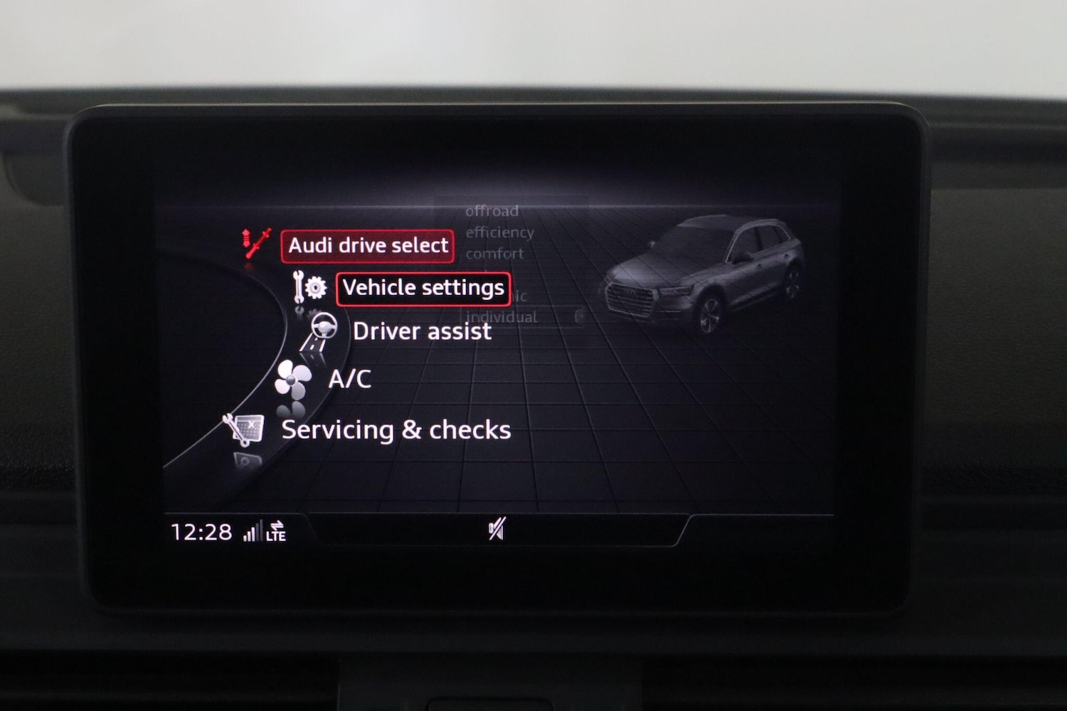 Used Audi Q5 2020 for sale - 76742641: Photo 30