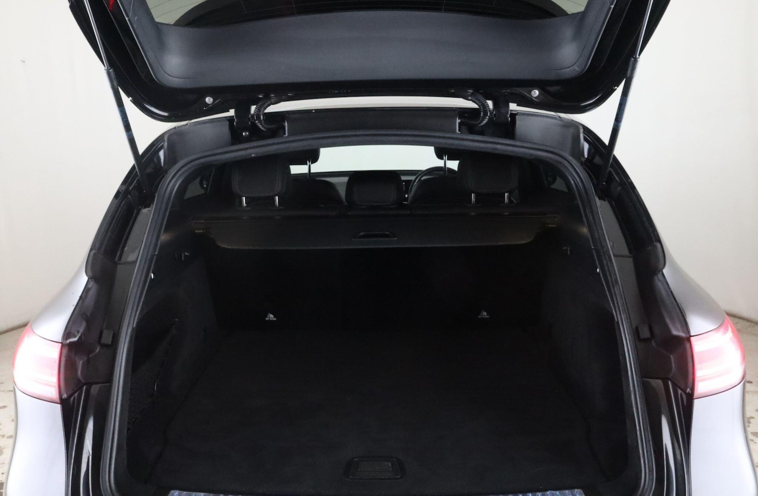 Used Mercedes-Benz EQC 2022 for sale - 76215612: Photo 13