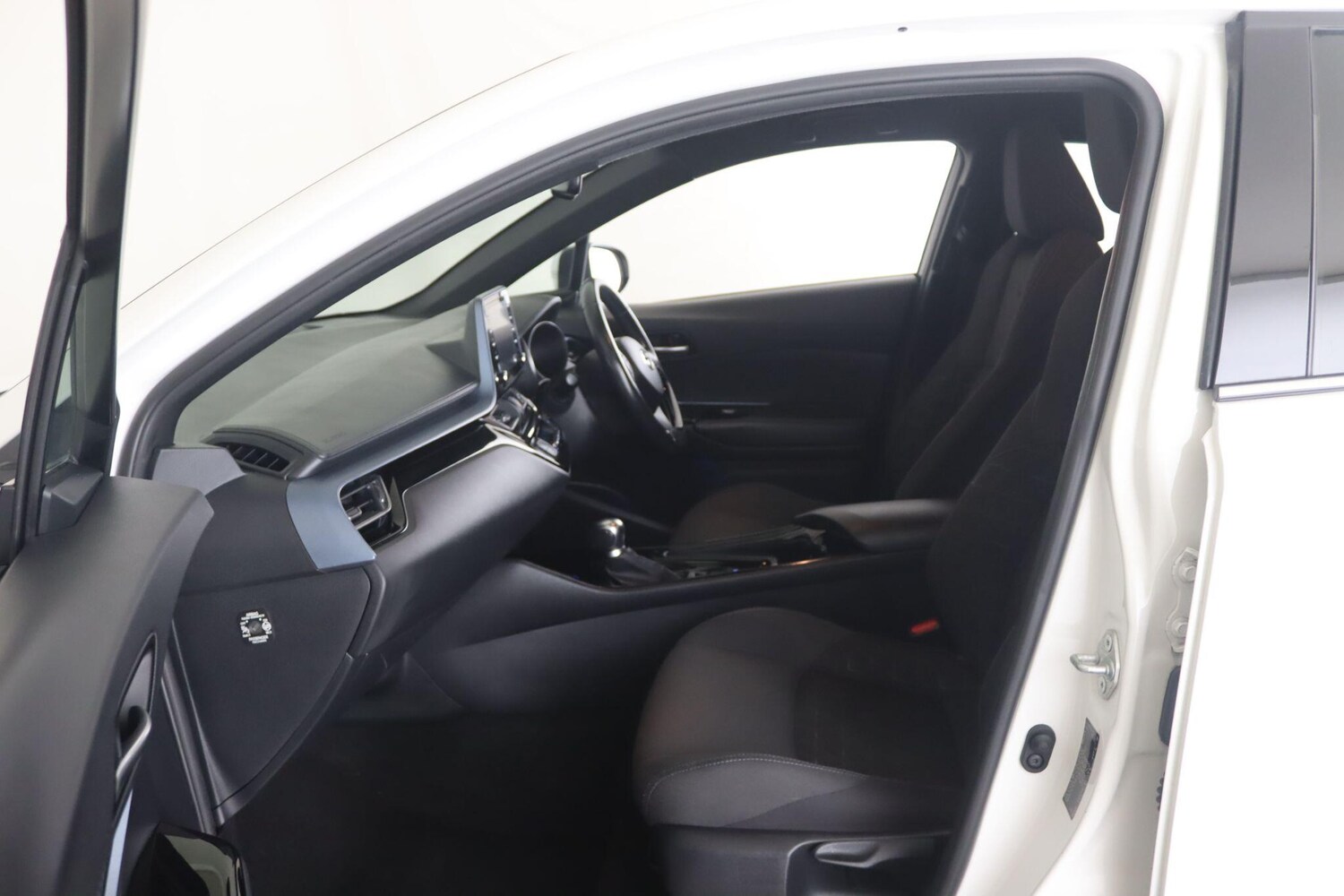 Used Toyota C-HR 2022 for sale - 76399378: Photo 11
