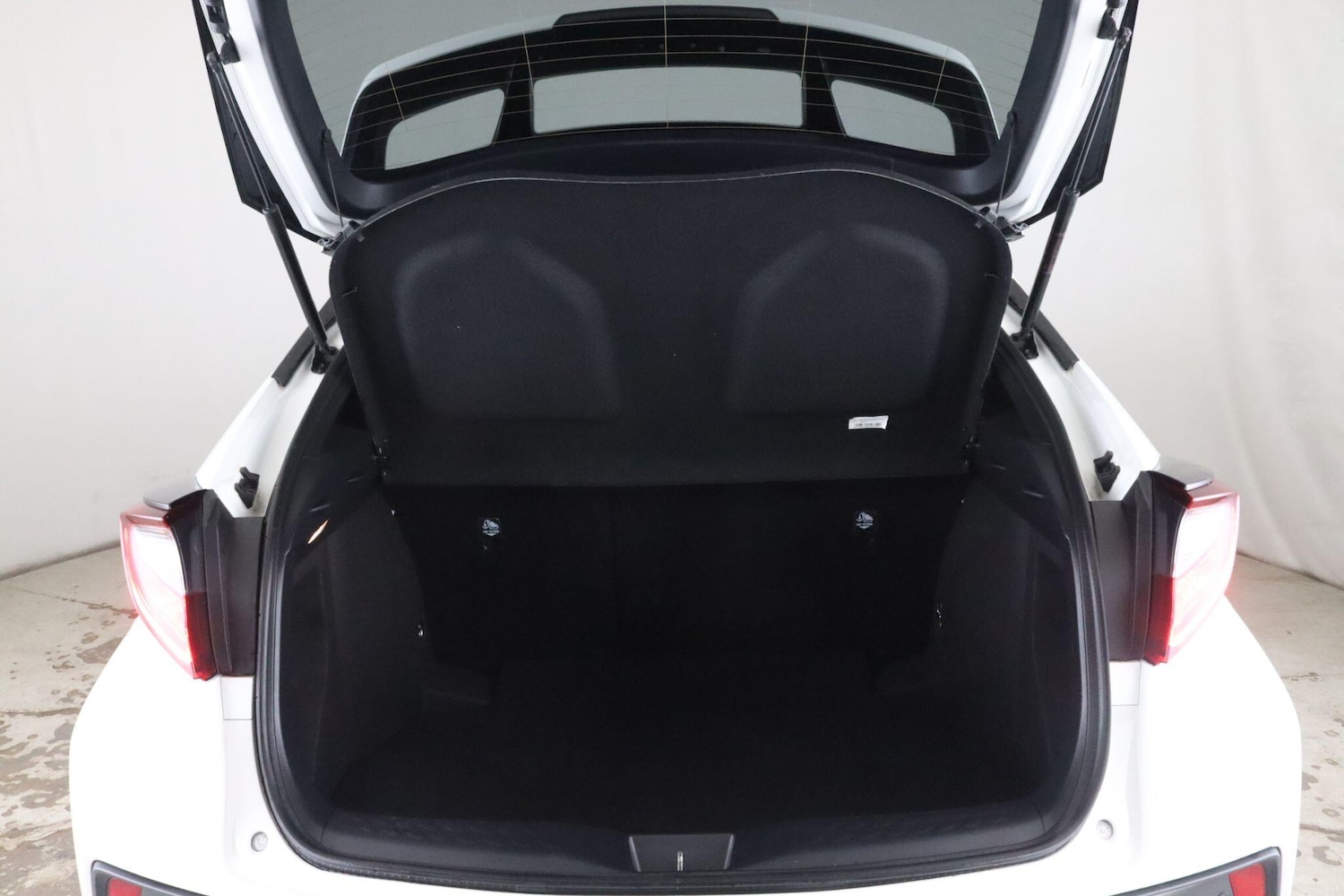 Used Toyota C-HR 2022 for sale - 76399378: Photo 12