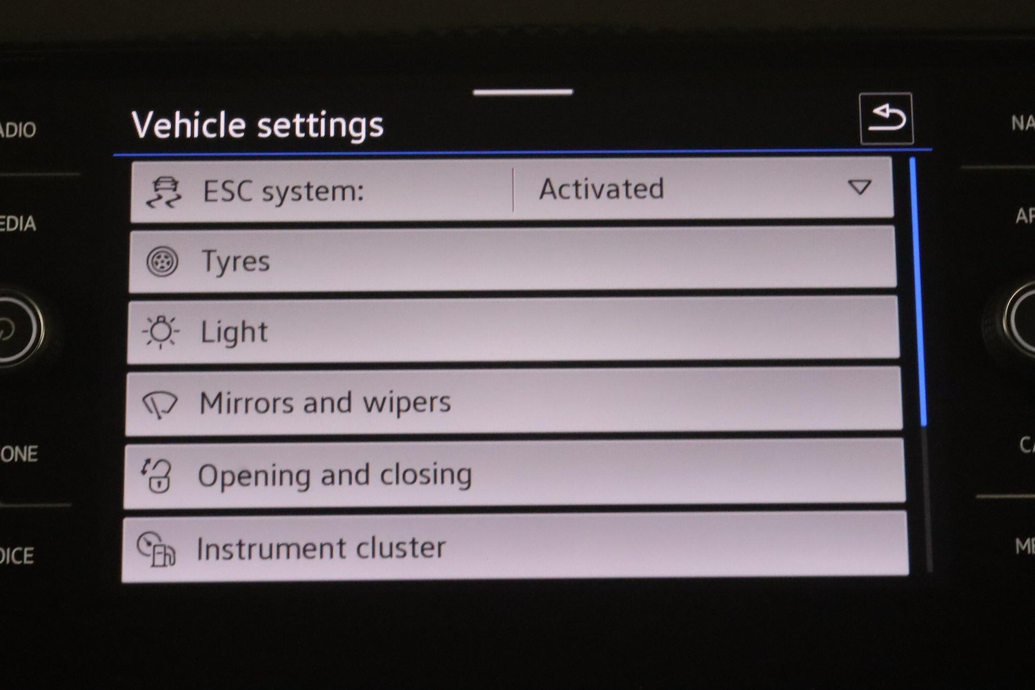 Used Volkswagen Polo 2022 for sale - 77279107: Photo 30