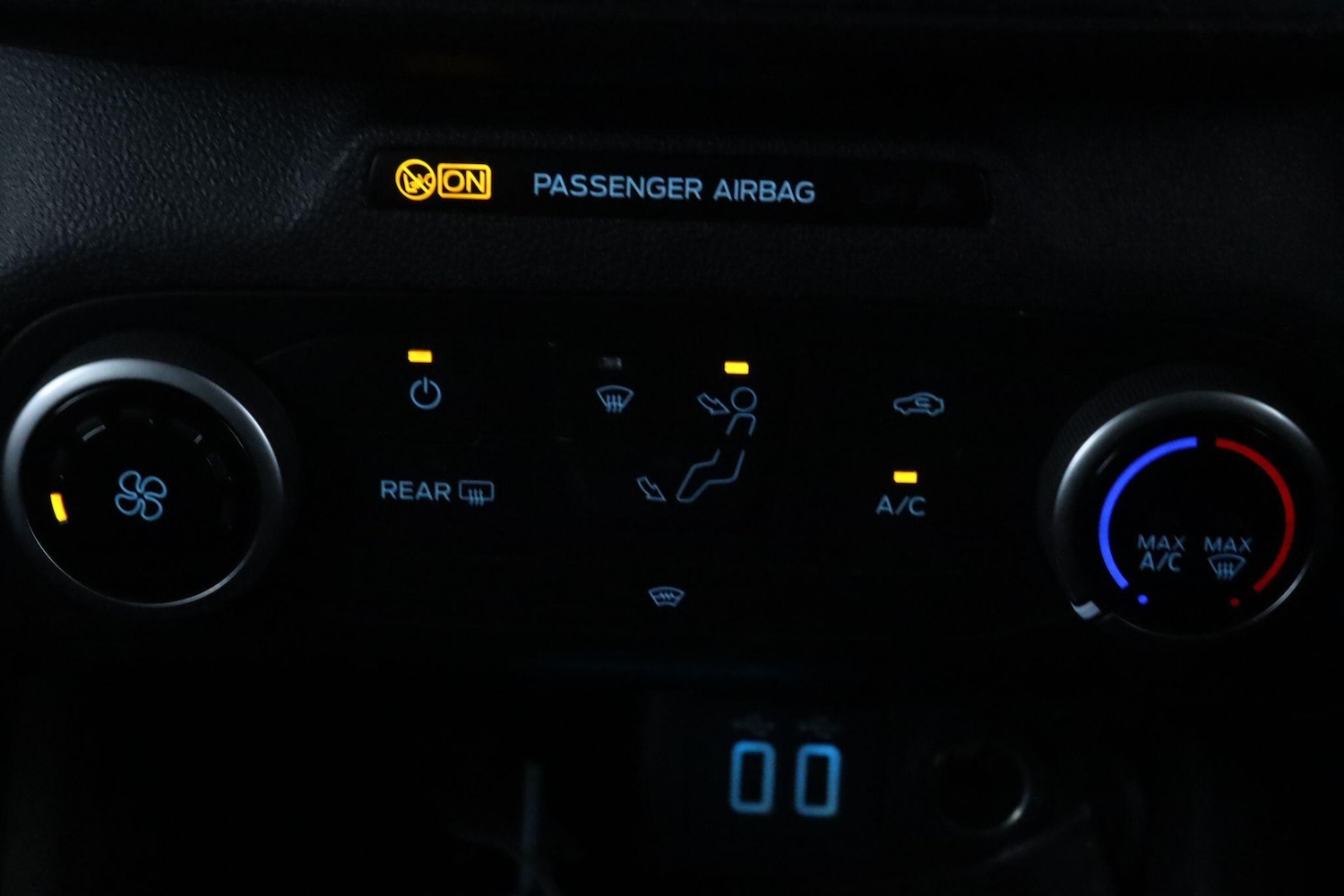 Used Ford Focus 2021 for sale - 77040059: Photo 23