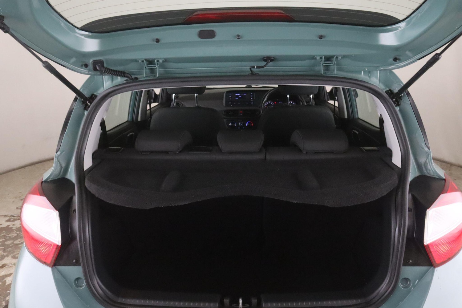 Used Hyundai i10 2022 for sale - 77029936: Photo 13