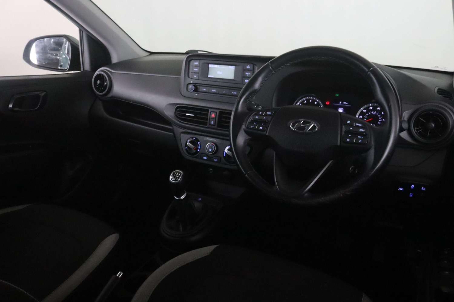 Used Hyundai i10 2022 for sale - 77029936: Photo 15