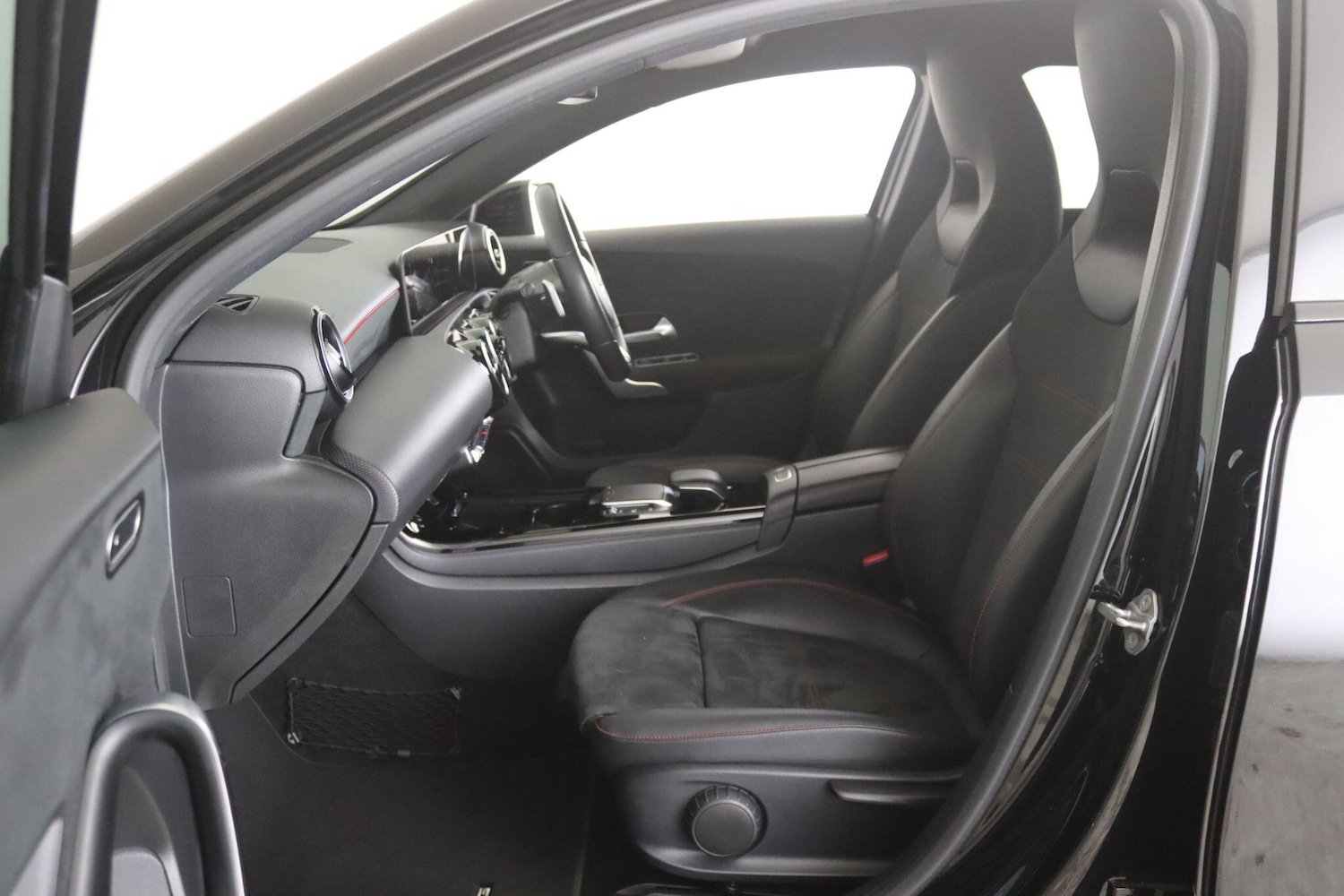 Used Mercedes-Benz A-Class 2020 for sale - 77120001: Photo 11