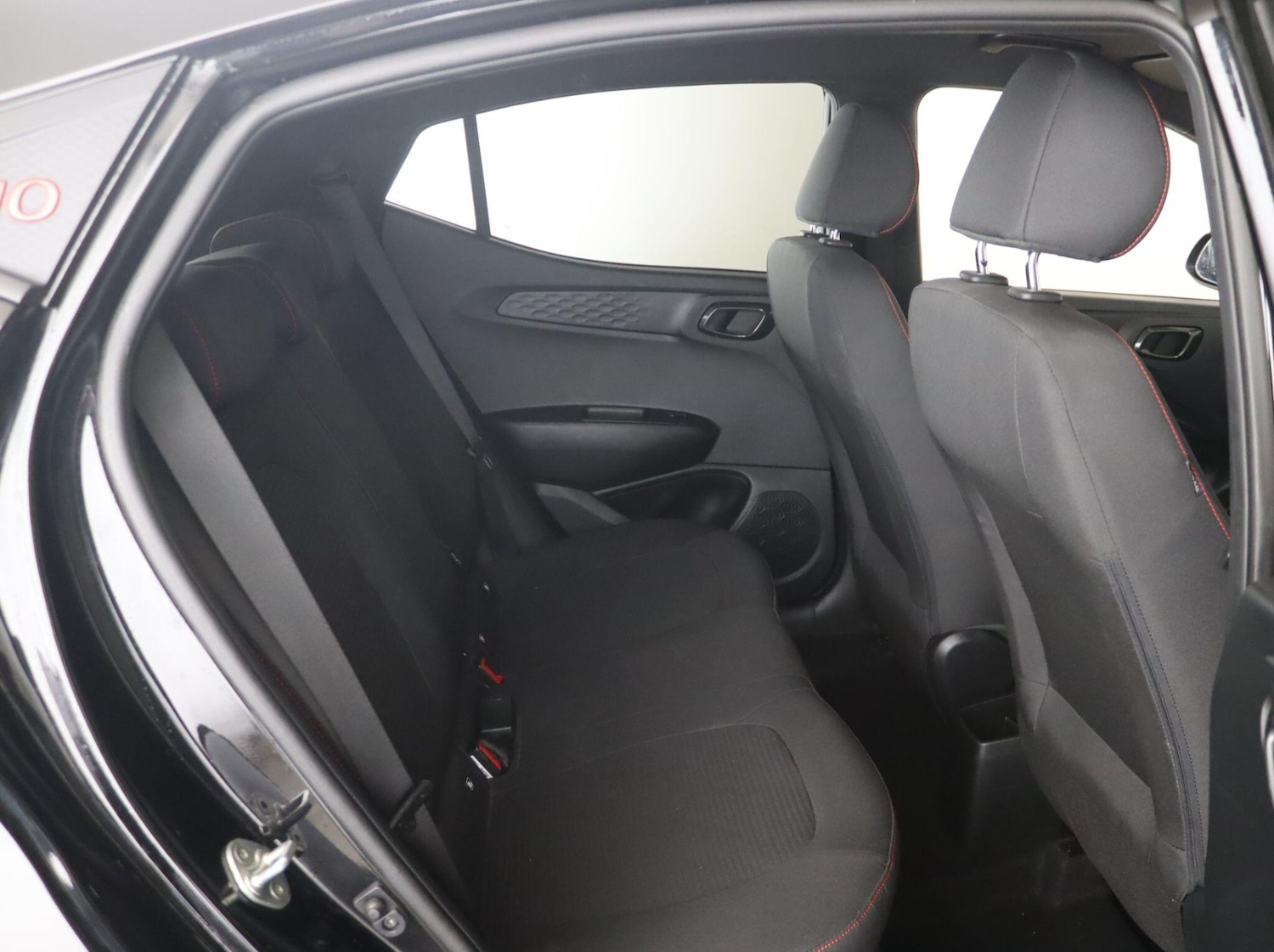 Used Hyundai i10 2022 for sale - 76215704: Photo 13