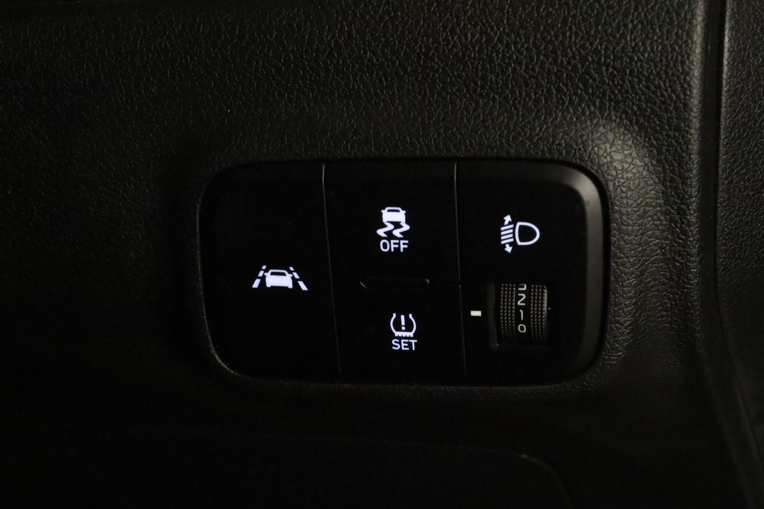 Used Hyundai i10 2022 for sale - 76215704: Photo 18