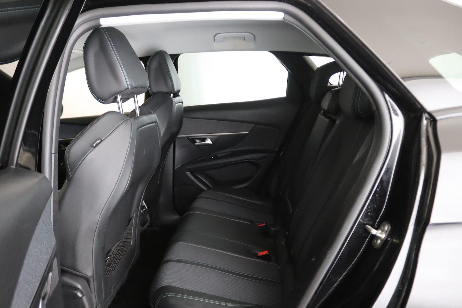 Used Peugeot 3008 2021 for sale - 76123015: Photo 12