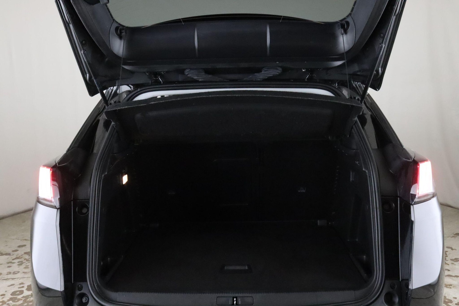 Used Peugeot 3008 2021 for sale - 76123015: Photo 13