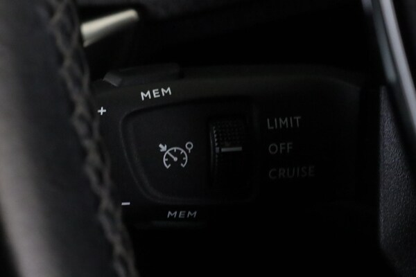 Used Peugeot 3008 2021 for sale - 76123015: Photo 19