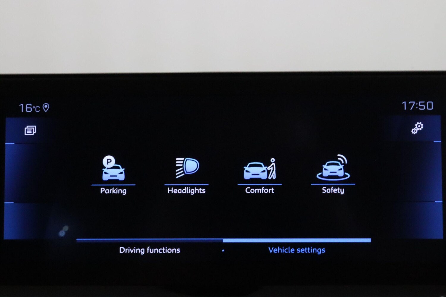 Used Peugeot 3008 2021 for sale - 76123015: Photo 27