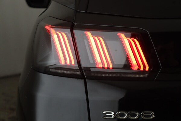 Used Peugeot 3008 2021 for sale - 76123015: Photo 9