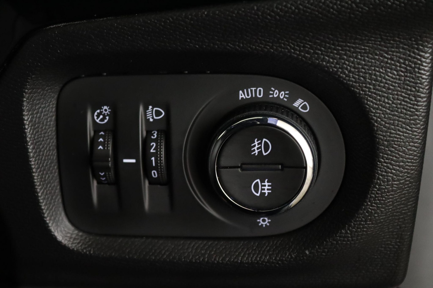 Used Vauxhall Corsa for sale - 77958549: Photo 18