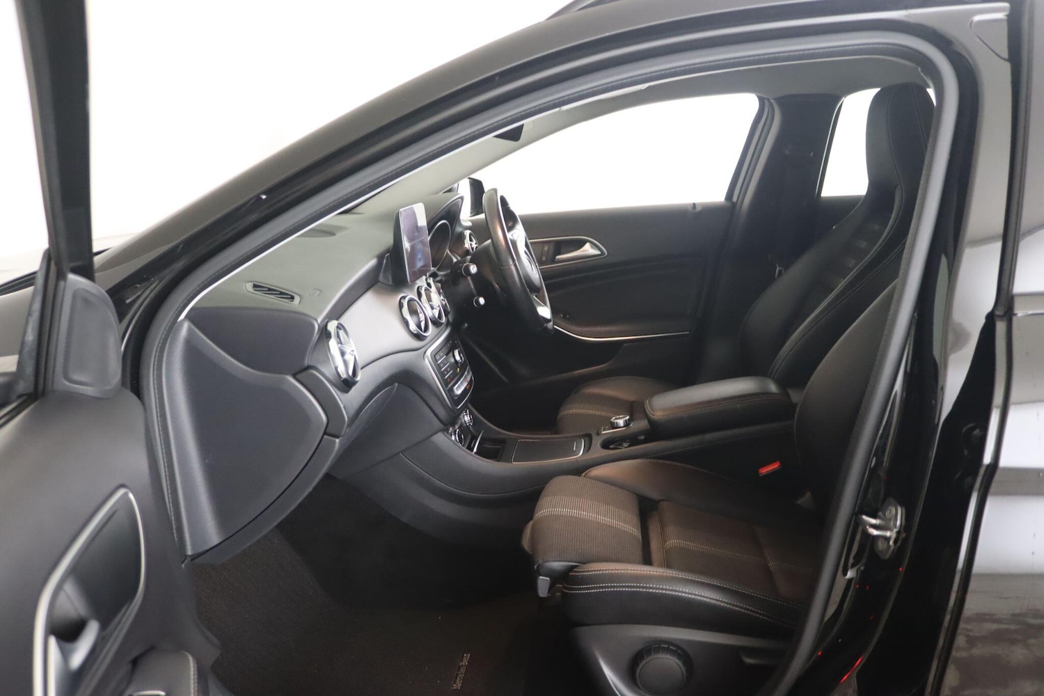 Used Mercedes-Benz GLA 2020 for sale - 76781446: Photo 11