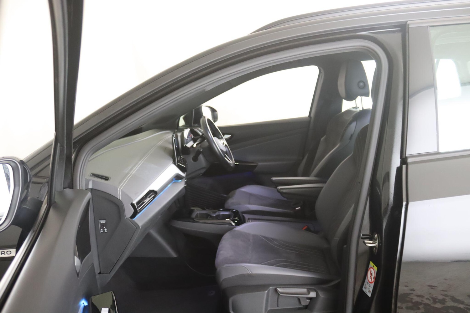 Used Volkswagen ID.4 2022 for sale - 76913431: Photo 11