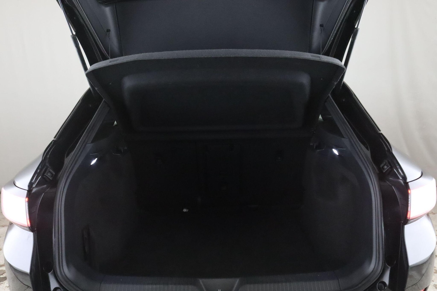 Used Volkswagen ID.4 2022 for sale - 76913431: Photo 13