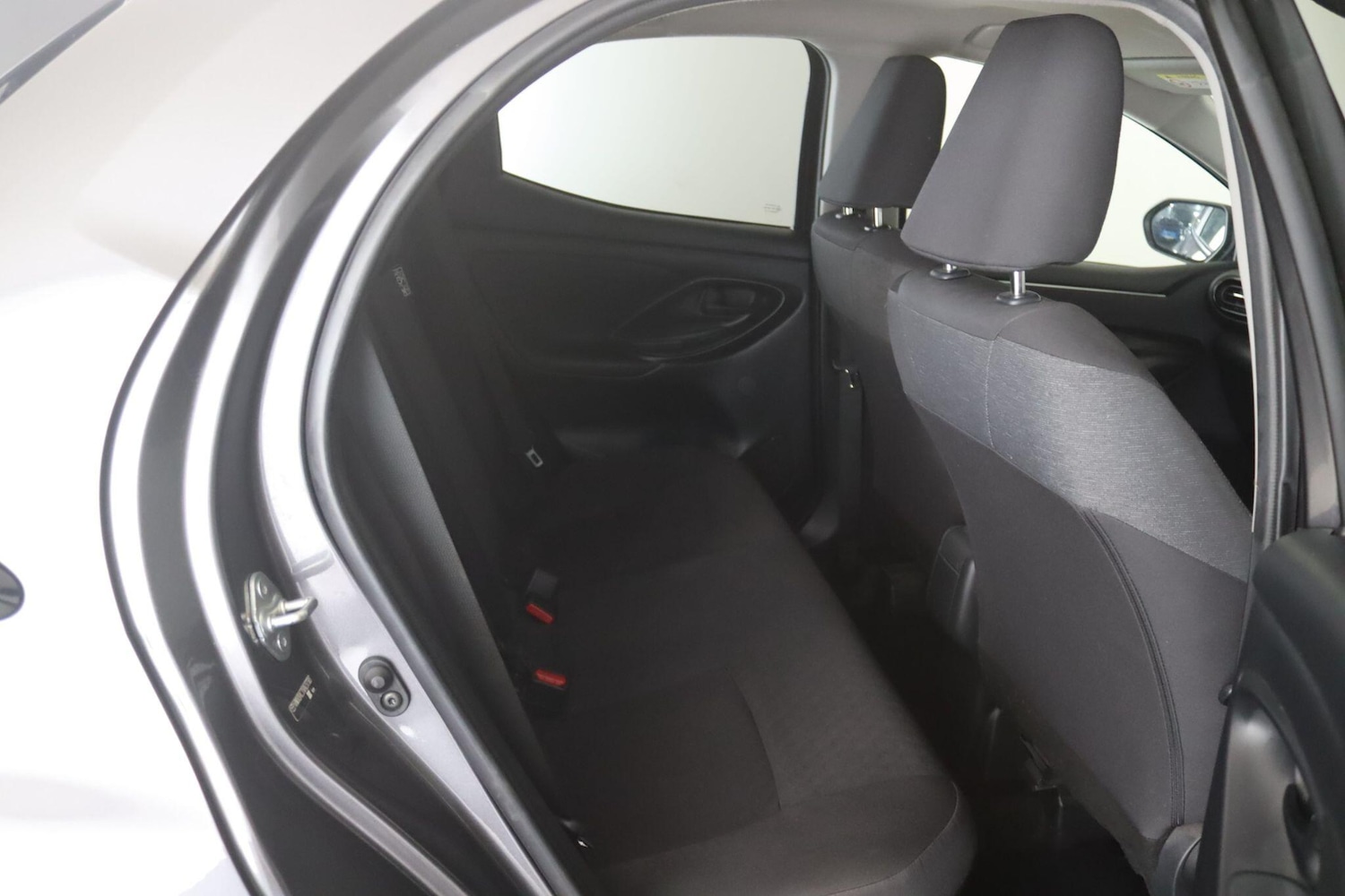 Used Toyota Yaris 2022 for sale - 76898636: Photo 13