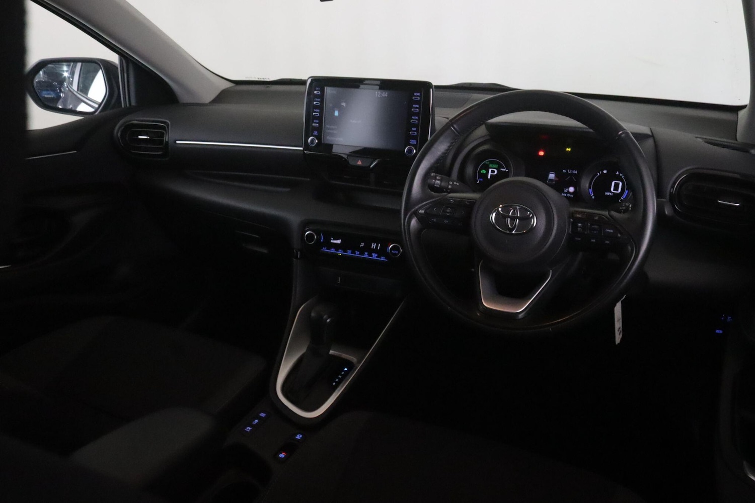 Used Toyota Yaris 2022 for sale - 76898636: Photo 14