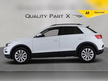 Used Volkswagen T-Roc 2021 for sale - 75279179: Photo