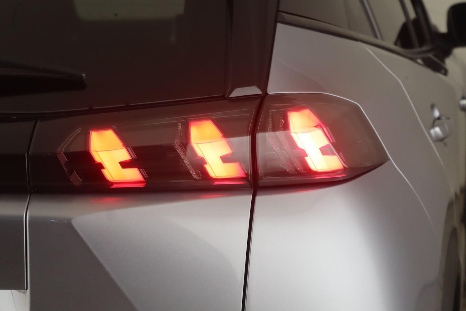 Used Peugeot 2008 2023 for sale - 76349572: Photo 10