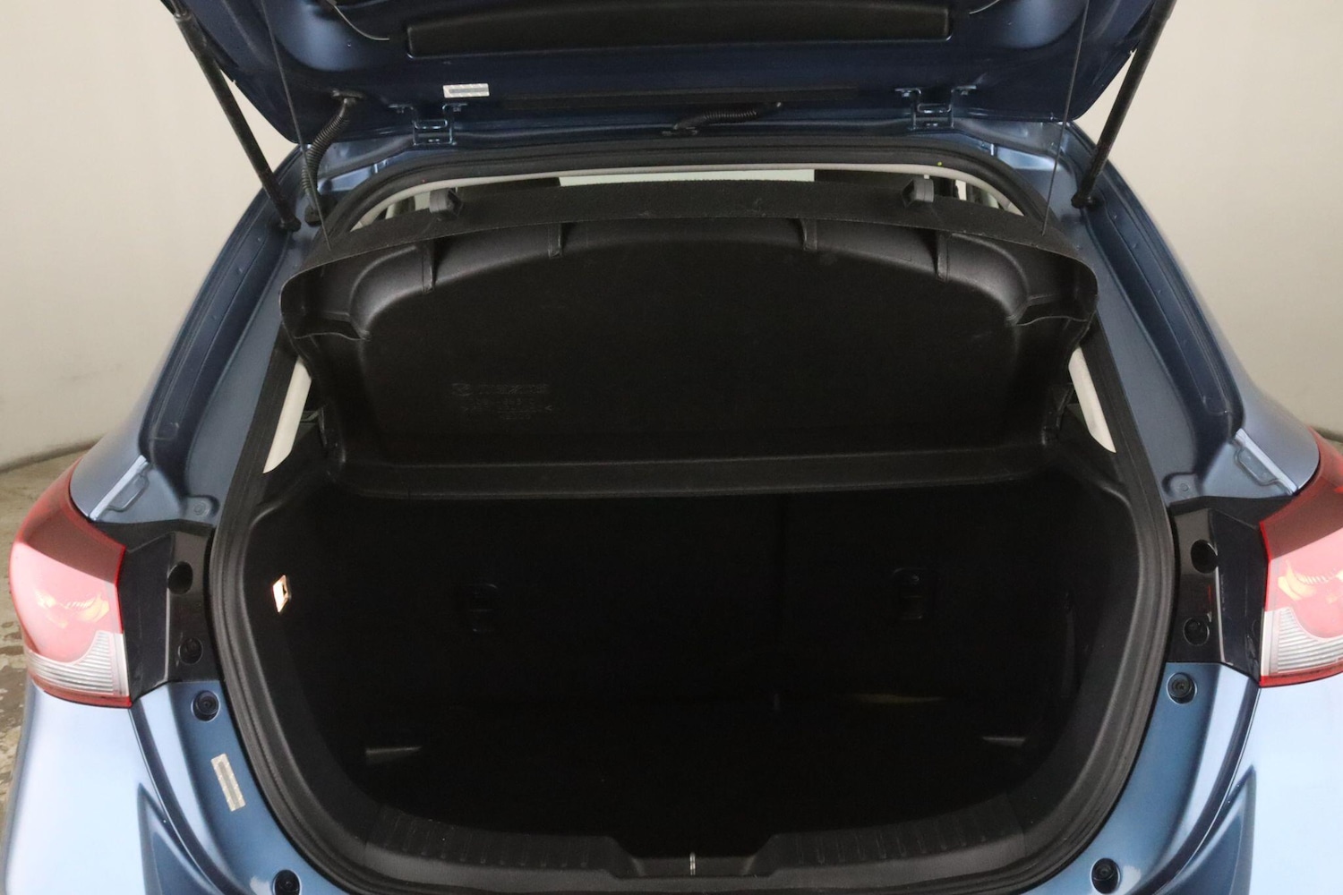 Used Mazda Mazda2 2022 for sale - 76899239: Photo 14