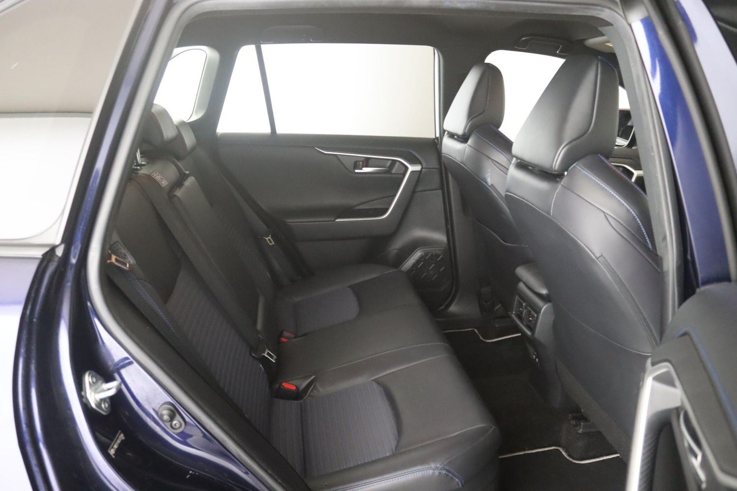 Used Toyota RAV4 2020 for sale - 76913818: Photo 12