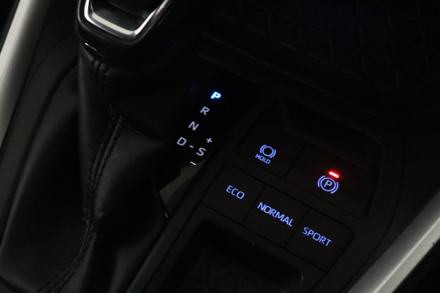 Used Toyota RAV4 2020 for sale - 76913818: Photo 19