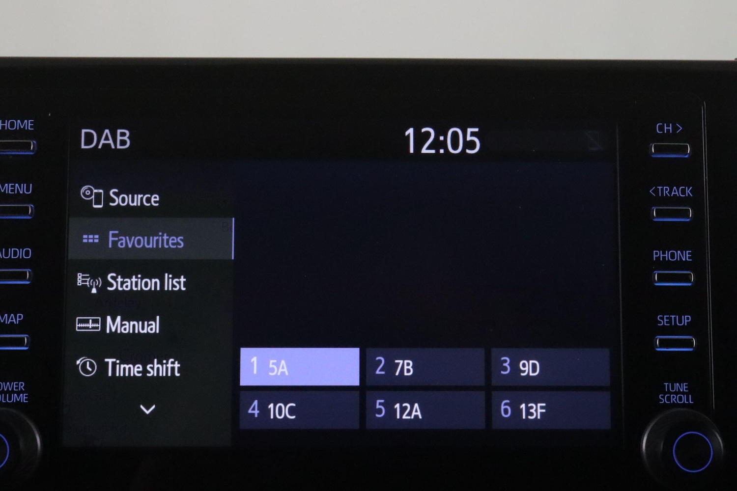 Used Toyota RAV4 2020 for sale - 76913818: Photo 25