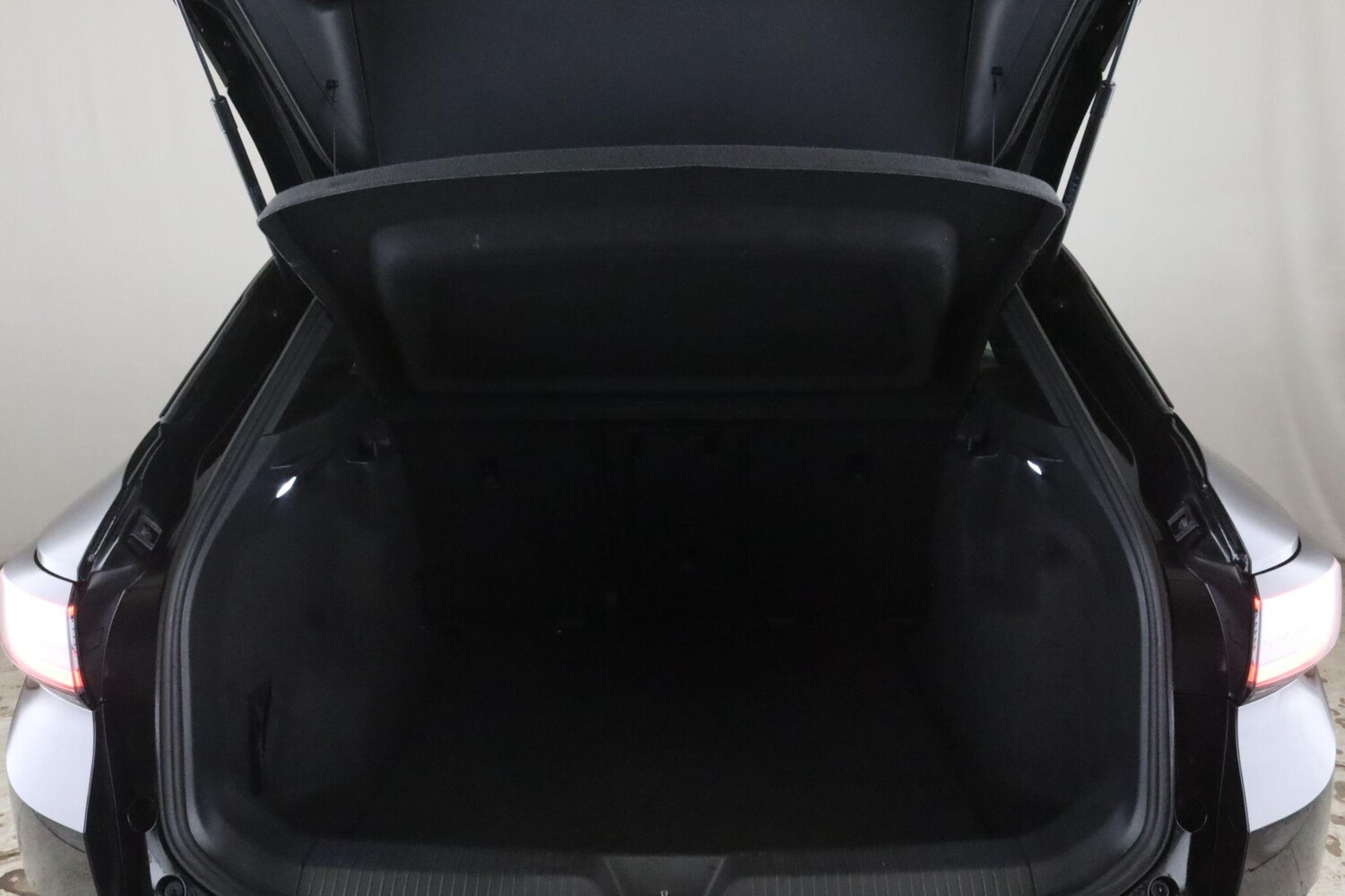 Used Volkswagen ID.4 2022 for sale - 76913682: Photo 13