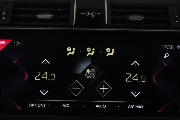 Used DS Automobiles DS 7 Crossback 2019 for sale - 76228058: Photo 25