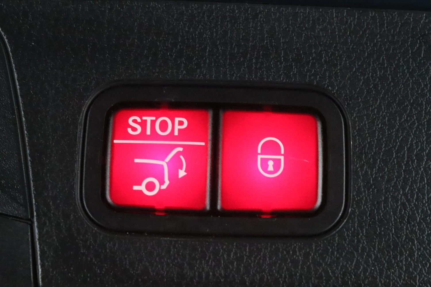 Used Mercedes-Benz GLB 2021 for sale - 76499503: Photo 15