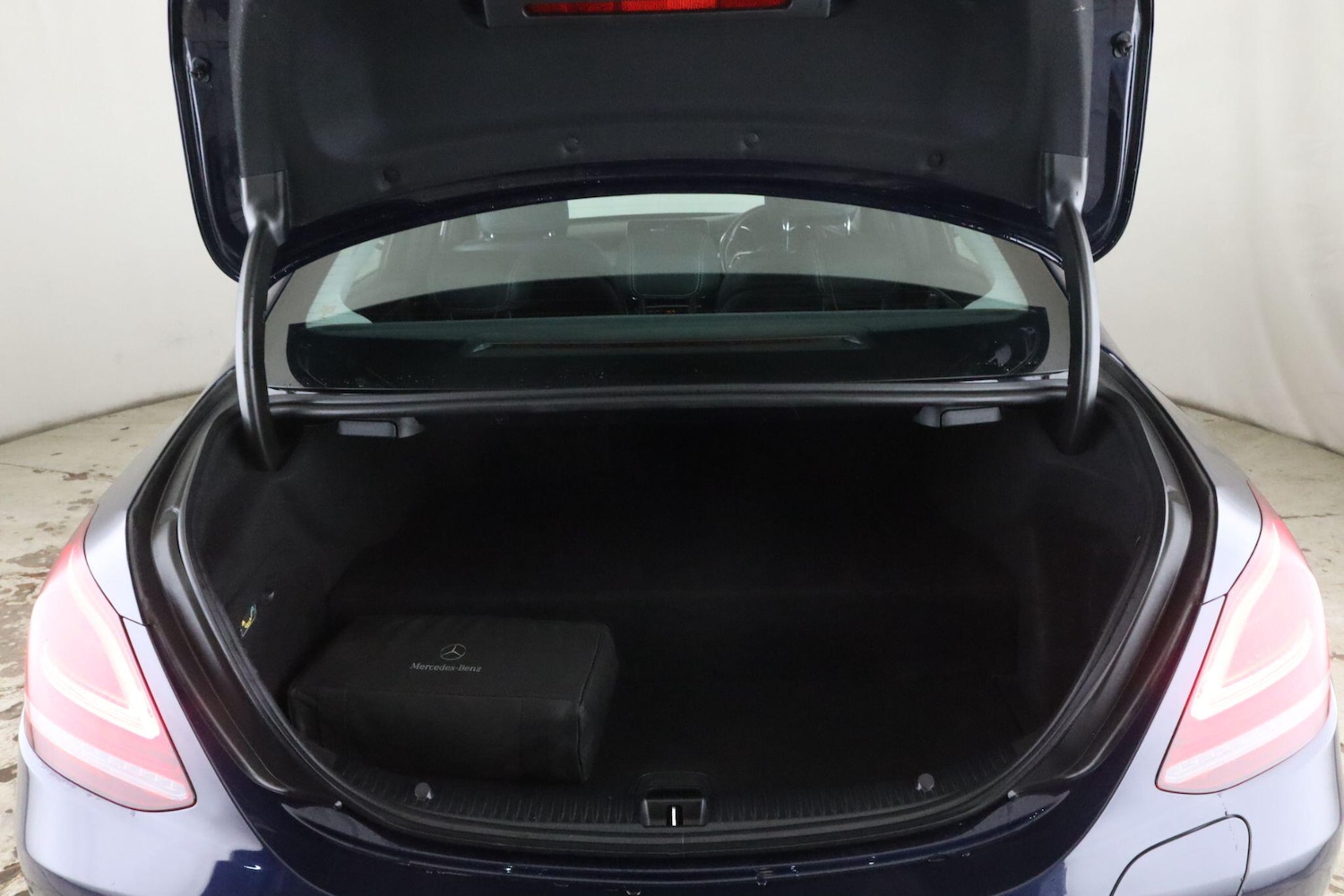 Used Mercedes-Benz C Class 2020 for sale - 76742351: Photo 13