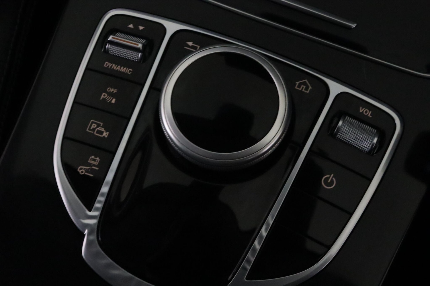 Used Mercedes-Benz C Class 2020 for sale - 76742351: Photo 24