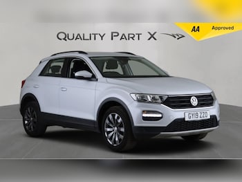 Used Volkswagen T-Roc 2019 for sale - 75747308: Photo