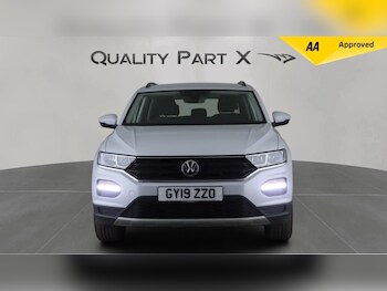 Used Volkswagen T-Roc 2019 for sale - 75747308: Photo